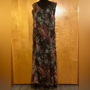 The Pyramid Collection Large Multicolor Floral Maxi Dress
